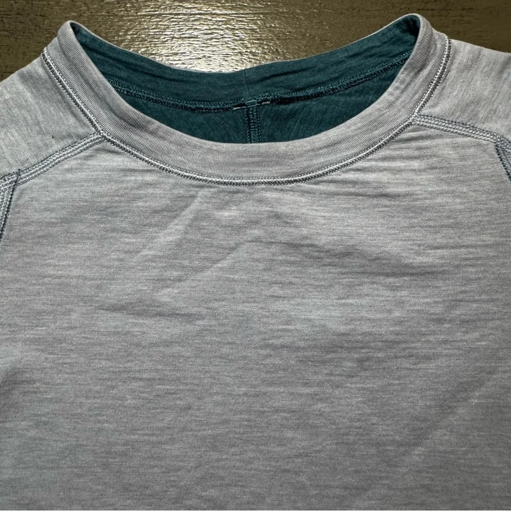 Lululemon Ivivva Shirt Long Sleeve Ice Blue 10